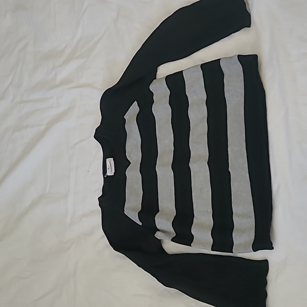 Circo Boys 5T Black Gray Striped Long Sleeve Sweater